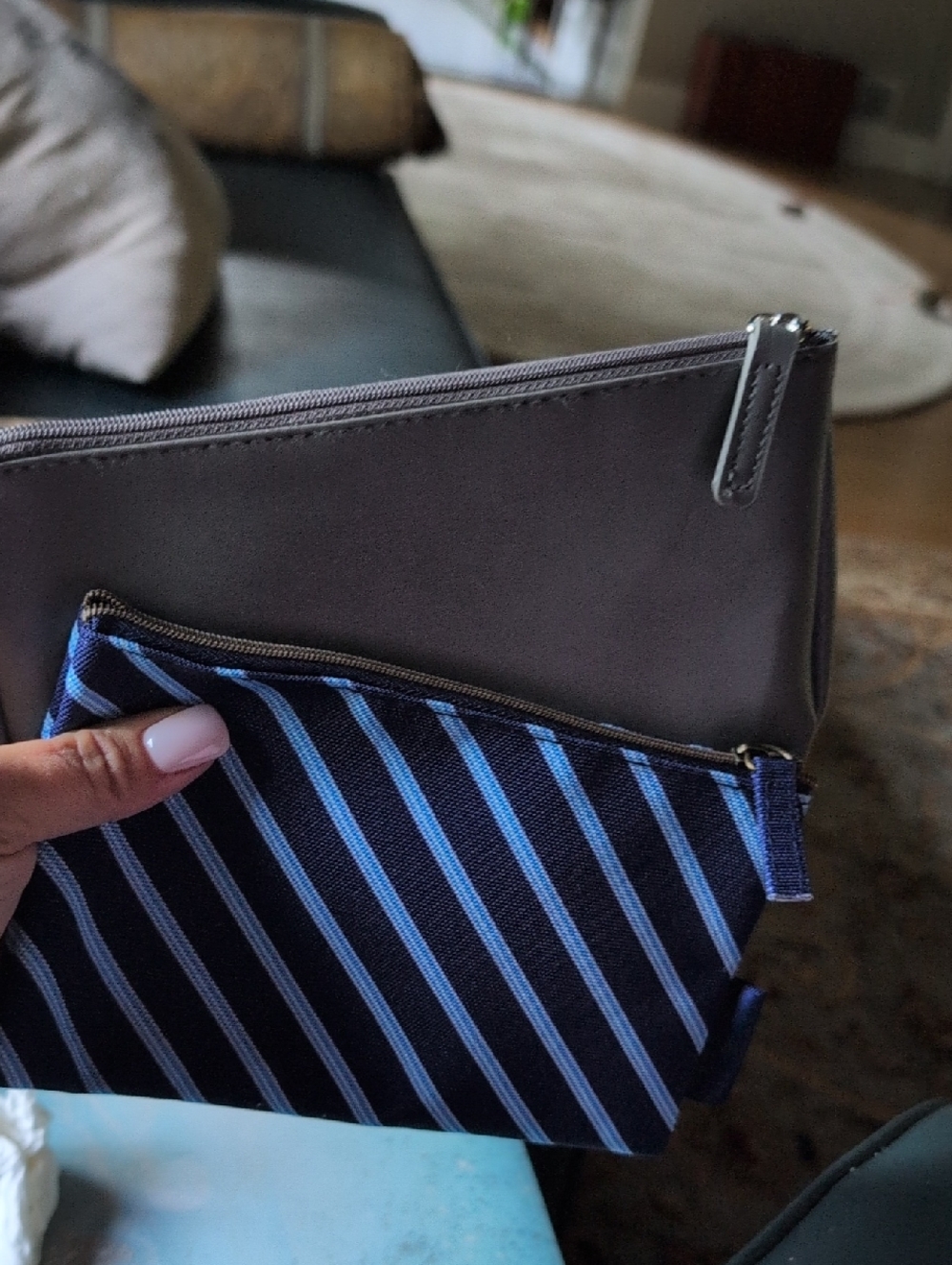 Furla/Burberry Bundle Of 2 Zip Pouches. Colabs With Airlines. - Picture 8 of 8